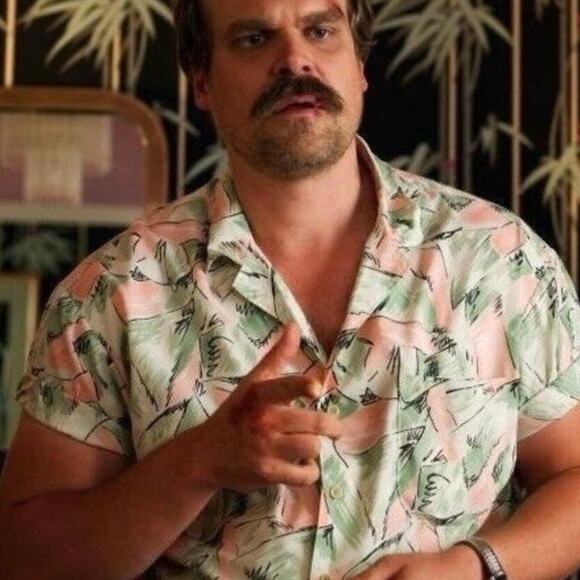 Stranger Things Netflix Hopper Vacation Costume Shirt Adult Size Medium Spirit - Picture 11 of 11